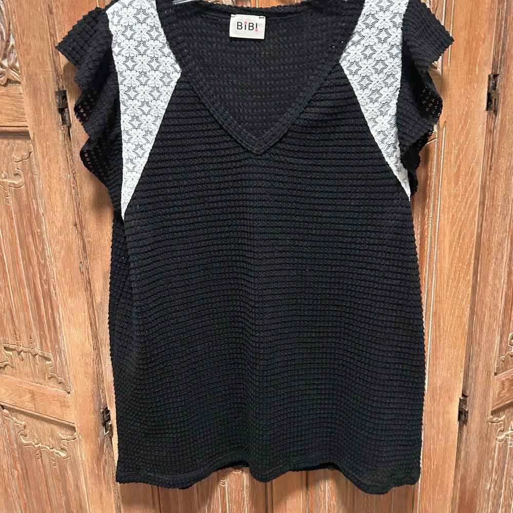 BiBi short sleeve top- Large